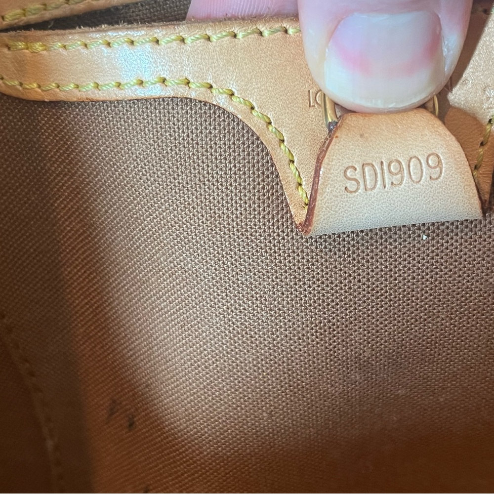 LV Monogram Ellipse PM. - Picture 3 of 12
